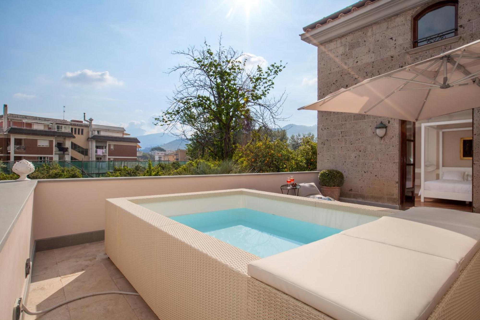 Amore Rentals - Villa Ebe Сорренто Экстерьер фото