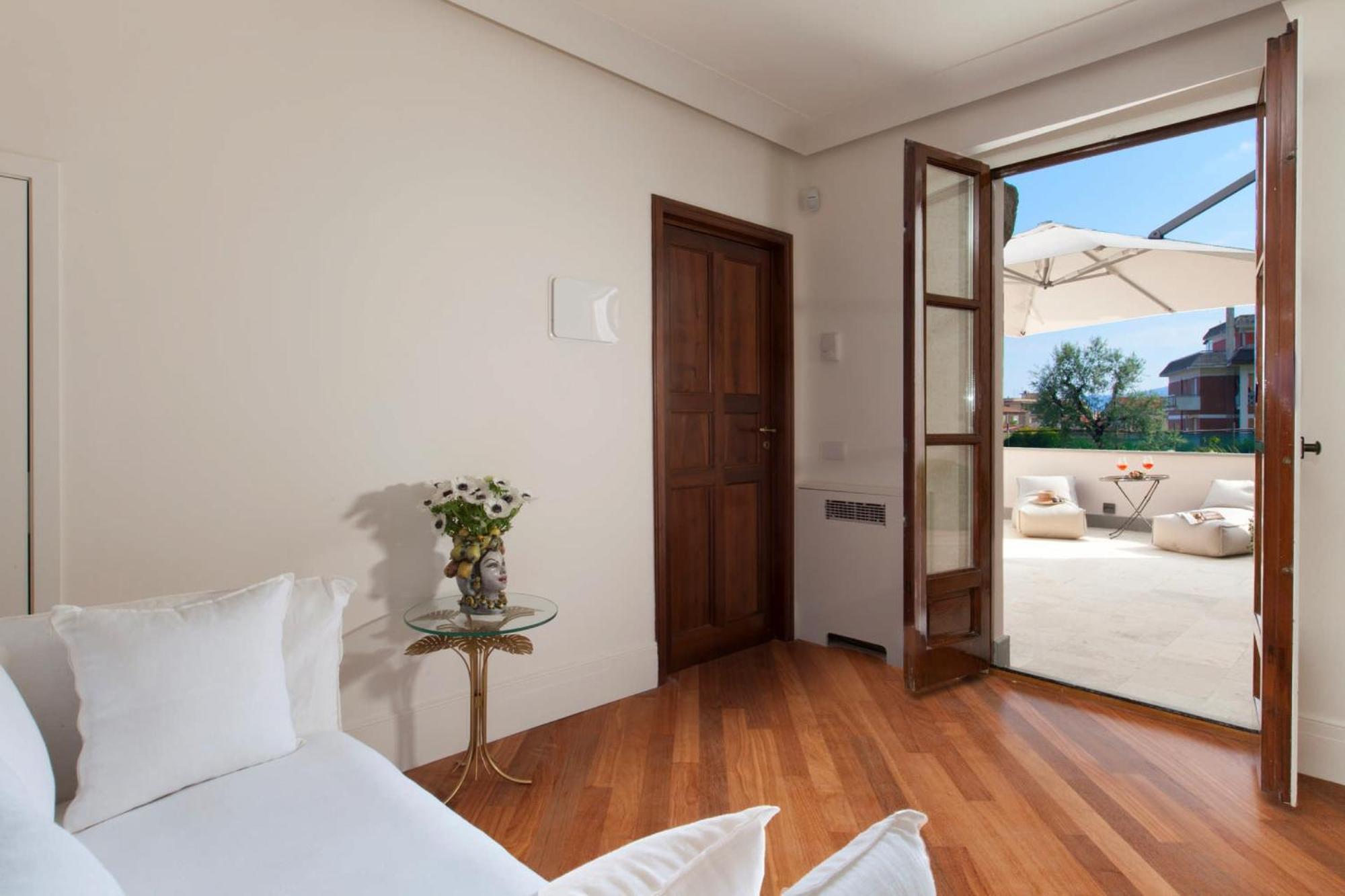 Amore Rentals - Villa Ebe Сорренто Экстерьер фото